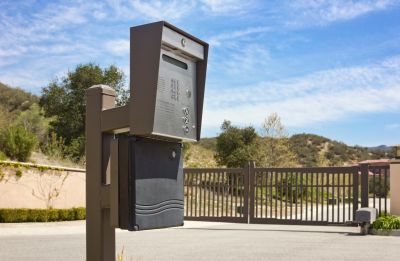 Building Gate Installation in South Houston, TX